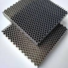 Lõi thép tổ ong - Steel Honeycomb Core